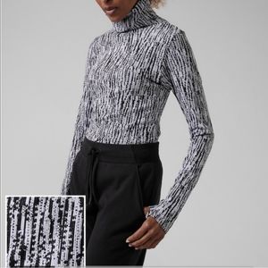 Athleta Flurry Element Turtleneck Medium Black White 983799